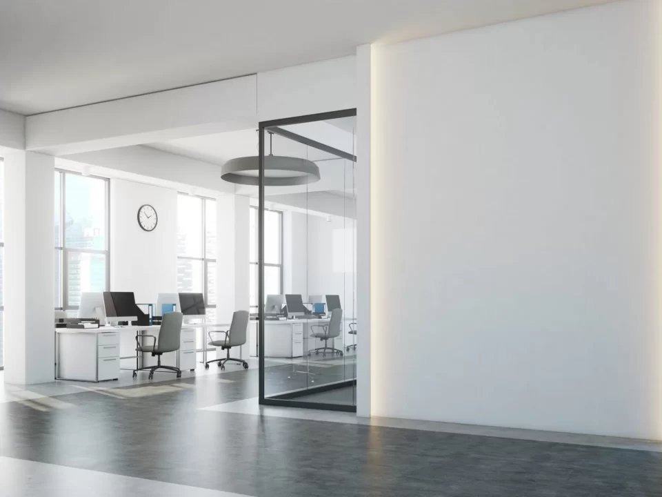 office space for hybrid working - white office 960x720 - How to plan your office space for hybrid working